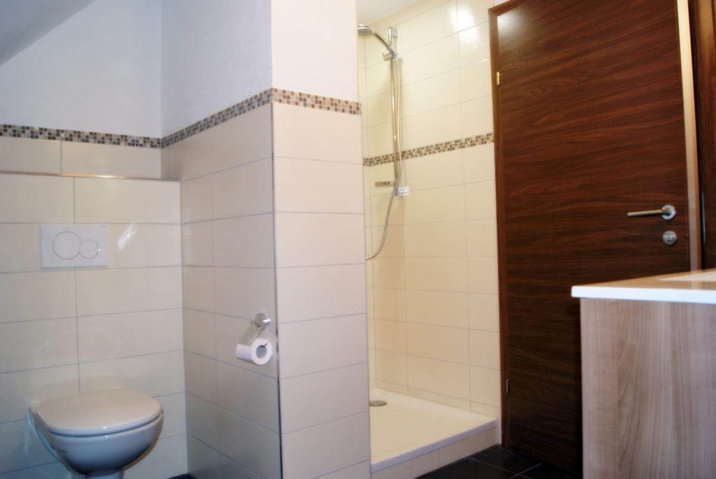Haus Rosegger Apartment เฟลด์เคียร์ช ภายนอก รูปภาพ