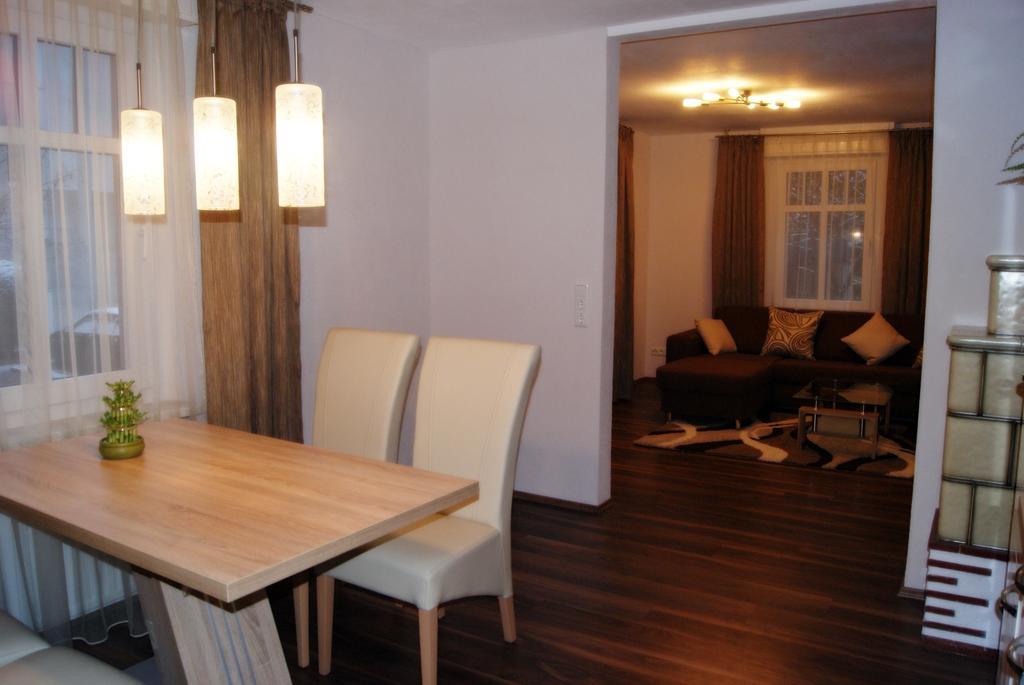 Haus Rosegger Apartment เฟลด์เคียร์ช ภายนอก รูปภาพ