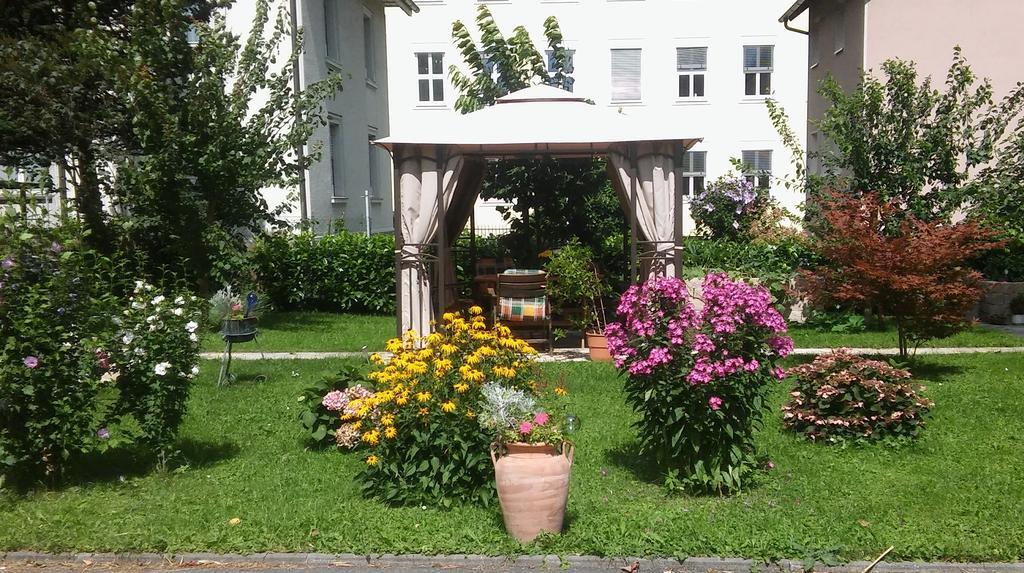 Haus Rosegger Apartment เฟลด์เคียร์ช ภายนอก รูปภาพ